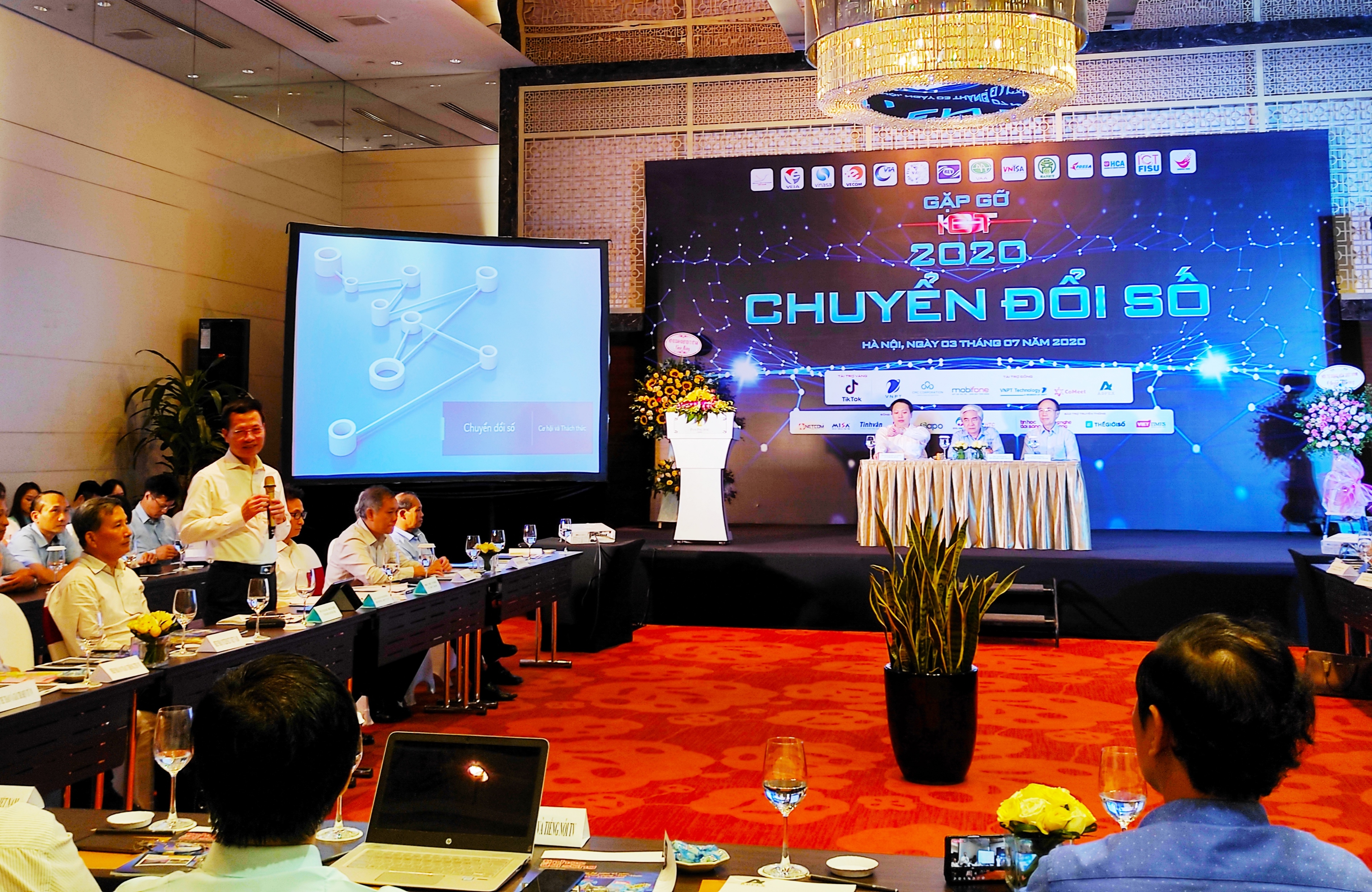 Chuyển đổi số quốc gia cần lấy người dân làm trung tâm